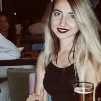 Cansu Akyıldız的照片