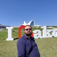 Fotos de Gilani Hassan