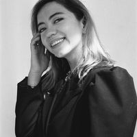 Ksenia Tolchainova's Photo