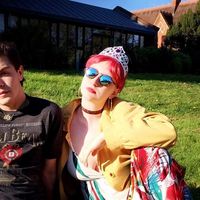 Holly Sandford的照片