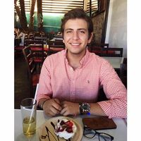 Sebastian Loustaunau Molina的照片