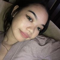 Riska Royani's Photo