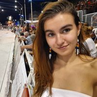 Abii Castellano's Photo