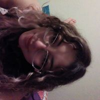 Lily Croise的照片