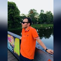 Michael Sarres's Photo