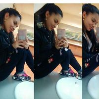 Andrea Rivera的照片