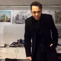 Paris Chatzipares的照片