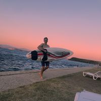 Arda  Raştak的照片