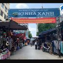 Check out Cho Nhà Xanh market's picture