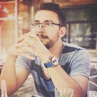 Dmitriy Yeliferov的照片