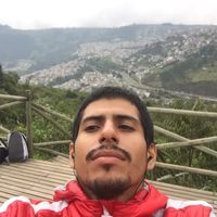 Júlió Macías的照片