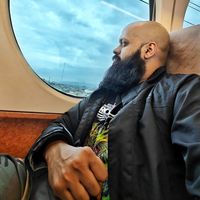 Benjie Thomas's Photo