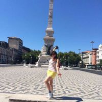 Ellie Naderi's Photo