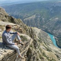 Kirill Medvedev的照片