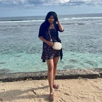 Riska Amadea's Photo