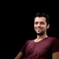 Onur Özbek的照片