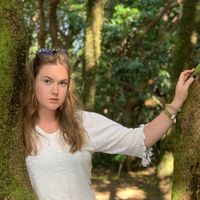 Maria Shchukina的照片