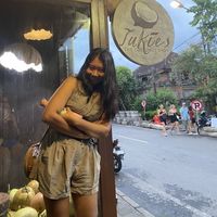 Indira Putri's Photo