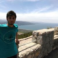 Şafak Öksüzer的照片