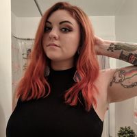 Samantha Ernst's Photo