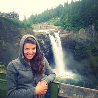 Michaela Charlie的照片