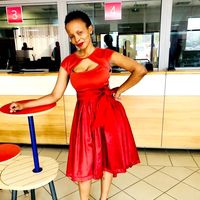 Angela Pheko的照片