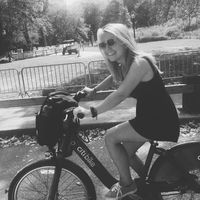 Jarmuš Geletová的照片