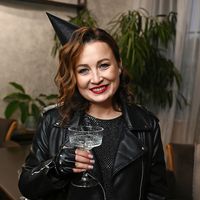 Lena Starovojtova的照片