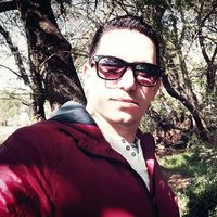 Ismail Lahlou的照片