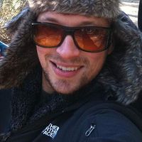 Evan George的照片