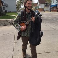 Isaiah Kitts Lewinski的照片