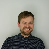 Anton Makas的照片