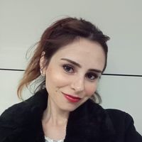 Nihal Ünal的照片