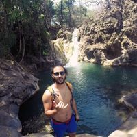 Antonio Aldana的照片