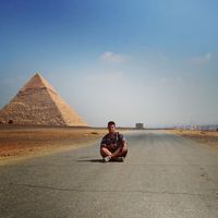 George Papoutsas的照片