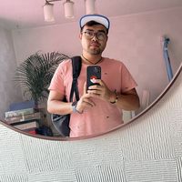 Cesar Castañeda的照片