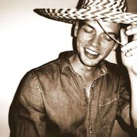 Jonathan Moore的照片