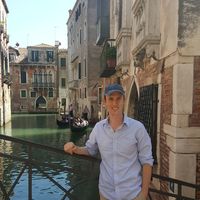 Julian Bartrom的照片