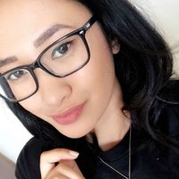 Fotos von alyssa ebetuer