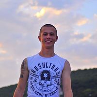 Artem Novikov的照片