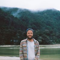 Stephen Bakker的照片