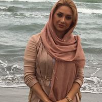 hengameh zahmatdoost的照片