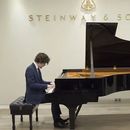 Immagine di Kyle Hutchings plays Mozart and Schubert