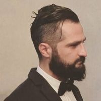 Zura Khalvashi的照片