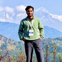 Suraj Sharma's Photo