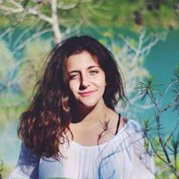 Azadée Kermani的照片