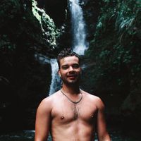 Shae Galloway's Photo