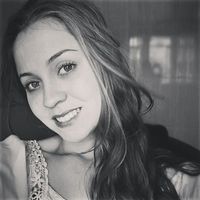 Larissa Mendes's Photo