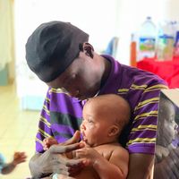 Milo Paul Louis的照片