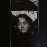 Lara Fielding's Photo